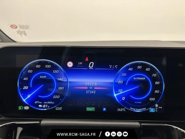 MERCEDES-BENZ EQA 250+ AMG Line  