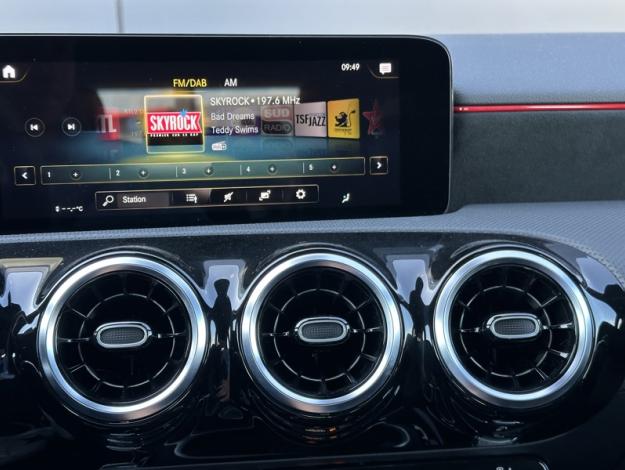 MERCEDES-BENZ Classe A 180 AMG Line AMG Line 