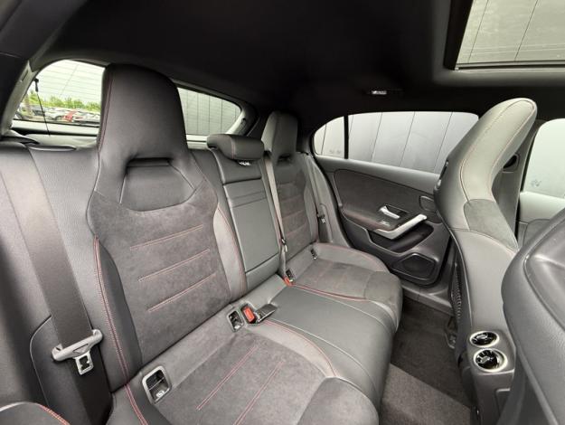 MERCEDES-BENZ Classe A 200 d AMG Line  Classe A 200 d AMG Line