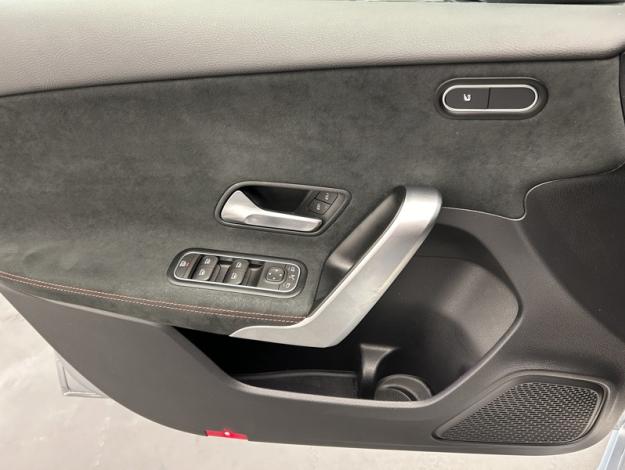 MERCEDES-BENZ Classe A 200 163ch AMG Line 7G-DCT  