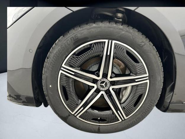 MERCEDES-BENZ EQE 300 Berline AMG Line Toit Pano  