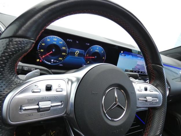 MERCEDES-BENZ GLA 200 d AMG Line AMG Line GLA 200 d AMG Line
