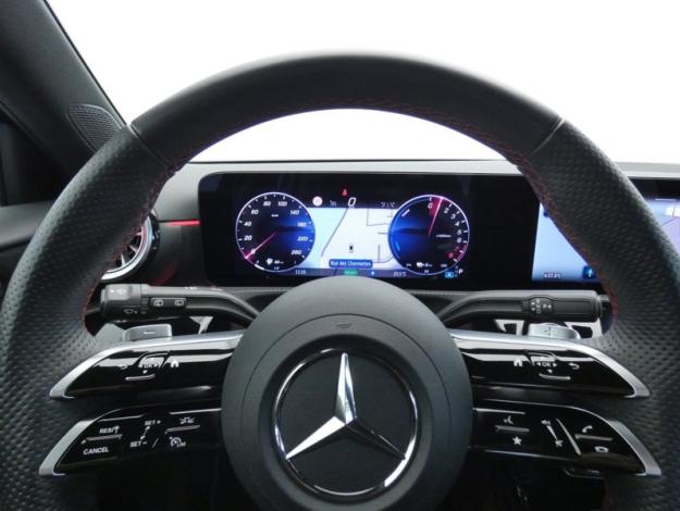MERCEDES-BENZ Classe A 250 e AMG Line  
