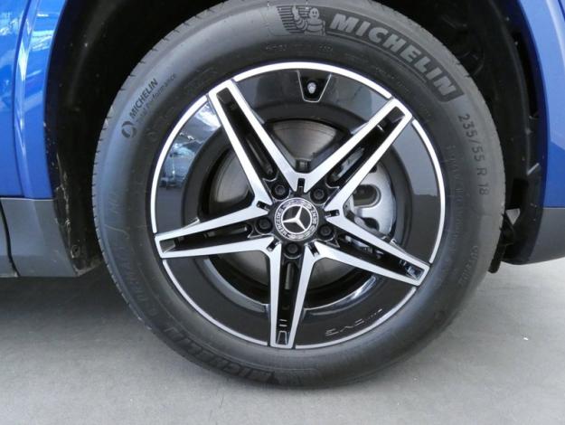 MERCEDES-BENZ EQA 250+ AMG Line  