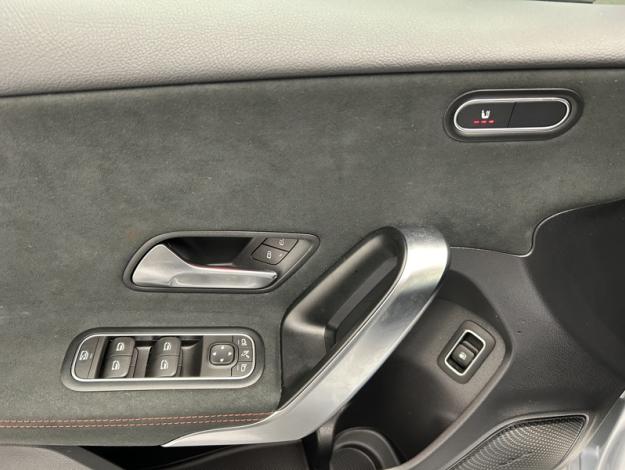 MERCEDES-BENZ Classe A 250 e Hybrid EQ AMG Line  