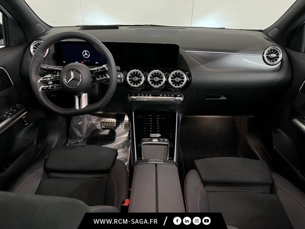MERCEDES-BENZ GLA 180 AMG Line  GLA 180 AMG Line