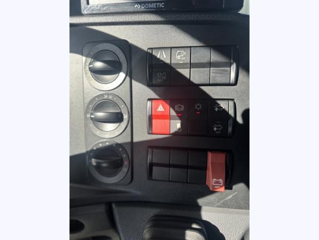 MERCEDES-BENZ Atego 1218 Fourgon  