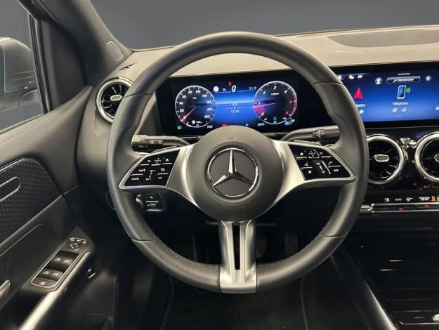 MERCEDES-BENZ B 180 d Business Solution  