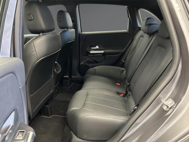 MERCEDES-BENZ B 180 d Business Solution  