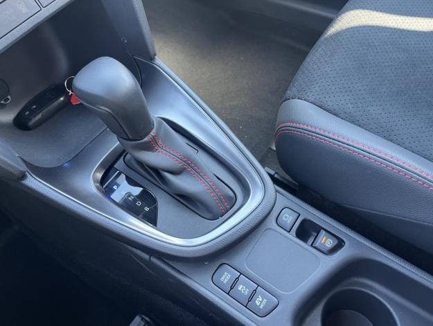 TOYOTA Yaris Cross Hybride 1.5 HYBRID 116H GR SPORT AUTO  