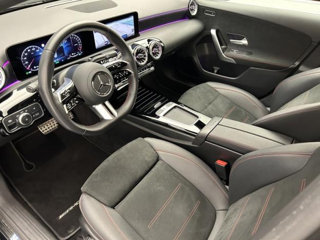 MERCEDES-BENZ A 250 e AMG Line  A 250
