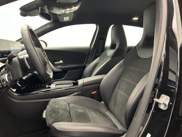 MERCEDES-BENZ A 250 e AMG Line  A 250