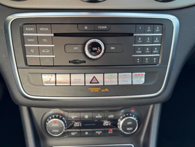 MERCEDES-BENZ GLA 200 d Sensation  