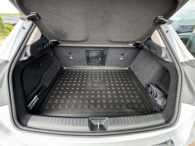 MERCEDES-BENZ GLA 200 d Sensation  