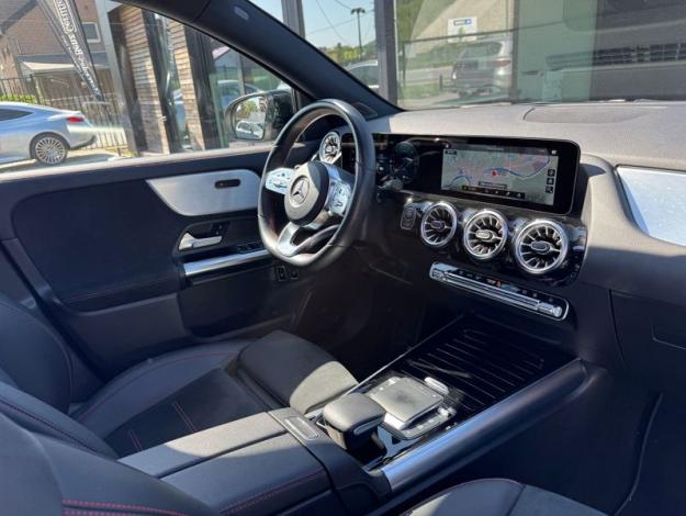 MERCEDES-BENZ GLA 250 e AMG Line  