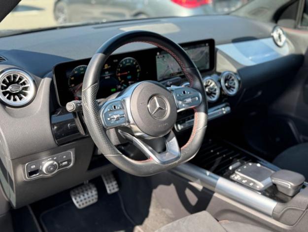 MERCEDES-BENZ GLA 250 e AMG Line  