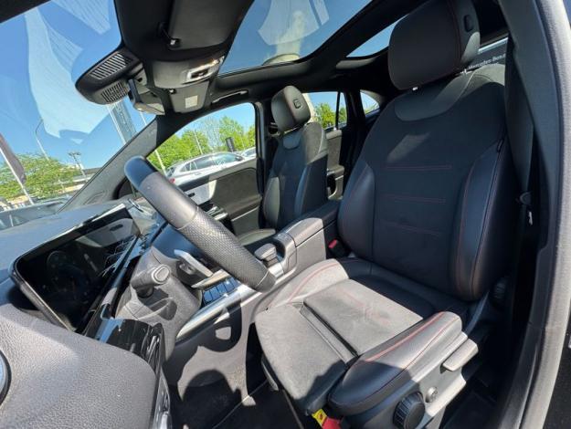 MERCEDES-BENZ GLA 250 e AMG Line  