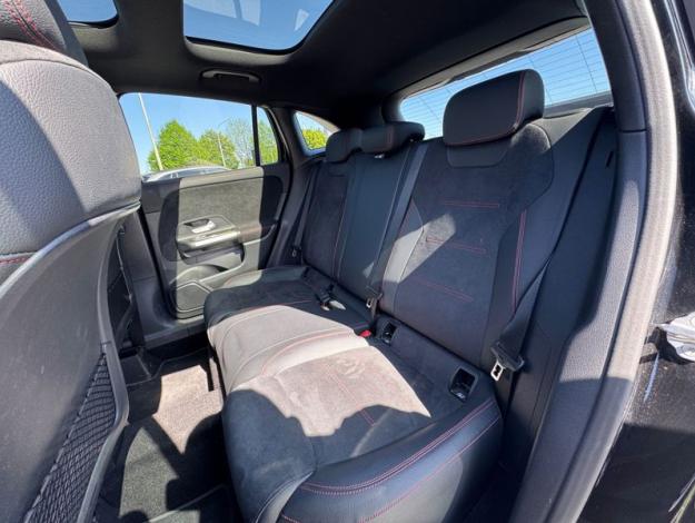 MERCEDES-BENZ GLA 250 e AMG Line  