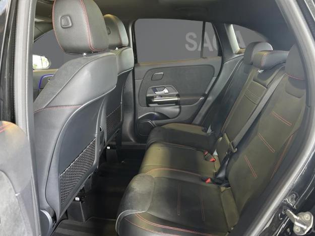 MERCEDES-BENZ GLA 250 e AMG Pack Night PREMIUM Plus Pano  