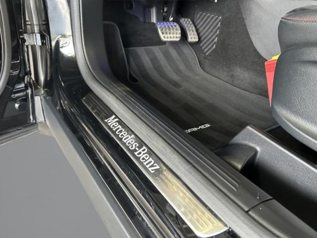 MERCEDES-BENZ GLA 250 e AMG Pack Night PREMIUM Plus Pano  
