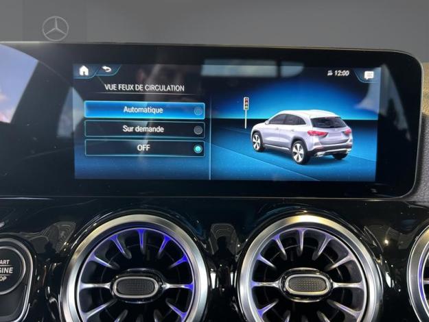 MERCEDES-BENZ GLA 250 e AMG Pack Night PREMIUM Plus Pano  