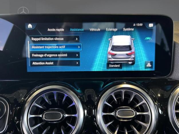 MERCEDES-BENZ GLA 250 e AMG Pack Night PREMIUM Plus Pano  