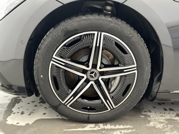 MERCEDES-BENZ EQE 300 Berline AMG Line Toit Pano  