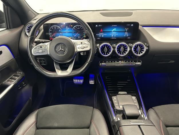 MERCEDES-BENZ GLA 250 e AMG Pack Night PREMIUM PLUS Attelage Pano  