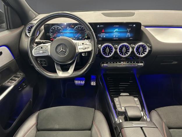 MERCEDES-BENZ GLA 250 e AMG Pack Night PREMIUM PLUS Attelage Pano  