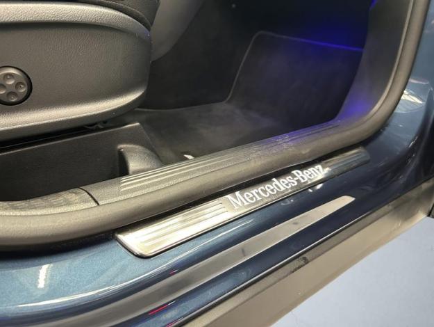 MERCEDES-BENZ GLA 250 e AMG Pack Night PREMIUM PLUS Attelage Pano  