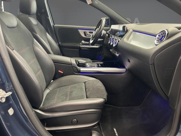 MERCEDES-BENZ GLA 250 e AMG Pack Night PREMIUM PLUS Attelage Pano  