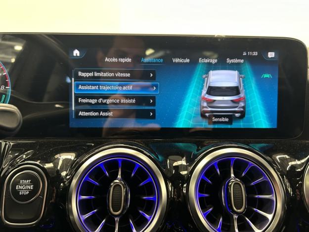 MERCEDES-BENZ GLA 250 e AMG Pack Night PREMIUM PLUS Attelage Pano  