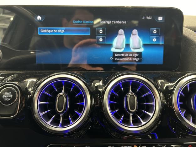 MERCEDES-BENZ GLA 250 e AMG Pack Night PREMIUM PLUS Attelage Pano  