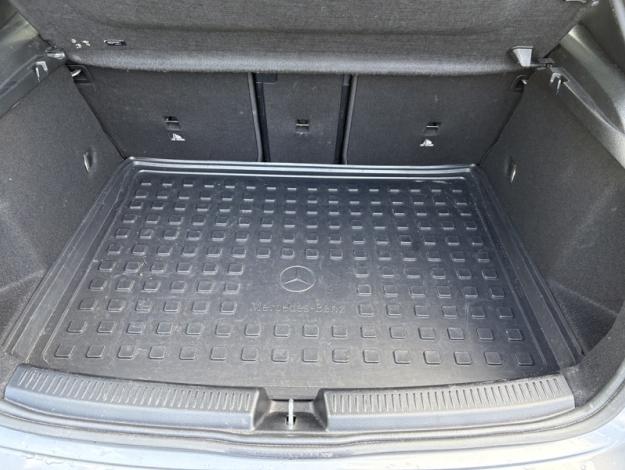 MERCEDES-BENZ Classe A A 180 Compacte AMG Line 