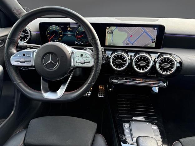 MERCEDES-BENZ Classe A A 180 Compacte AMG Line 