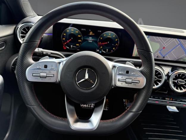 MERCEDES-BENZ Classe A A 180 Compacte AMG Line 