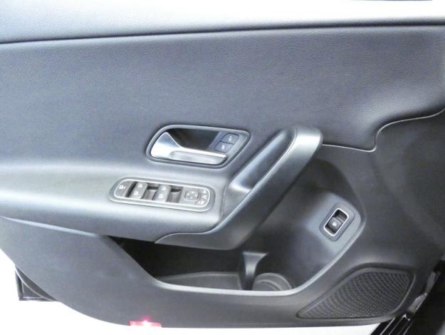 MERCEDES-BENZ Classe A 250 e Business Line Style Line 
