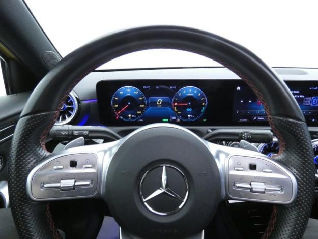 MERCEDES-BENZ Classe A 250 e AMG Line  