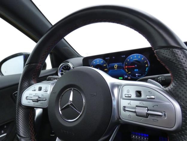 MERCEDES-BENZ Classe A 250 e AMG Line  