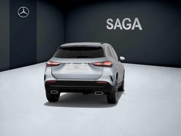 MERCEDES-BENZ GLA 180 d  