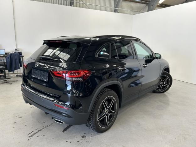 MERCEDES-BENZ GLA 250 e AMG Line PREMIUM PLUS  