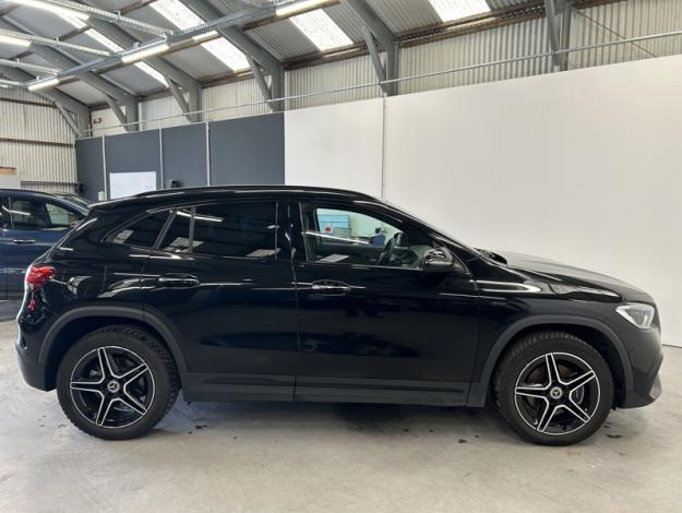 MERCEDES-BENZ GLA 250 e AMG Line PREMIUM PLUS  