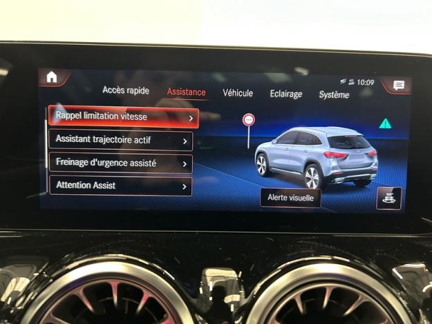 MERCEDES-BENZ GLA 250 e AMG Line PREMIUM PLUS  