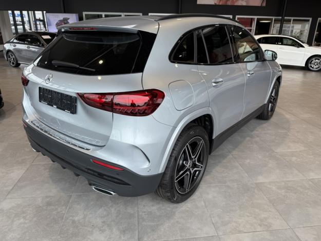 MERCEDES-BENZ GLA-Klasse GLA 250 e AMG Line