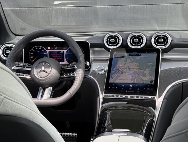 MERCEDES-BENZ GLC GLC 300 e  Hybrid EQ 4MATIC AMG Line +  GLC 300 e  Hybrid EQ 4MATIC AMG Line +
