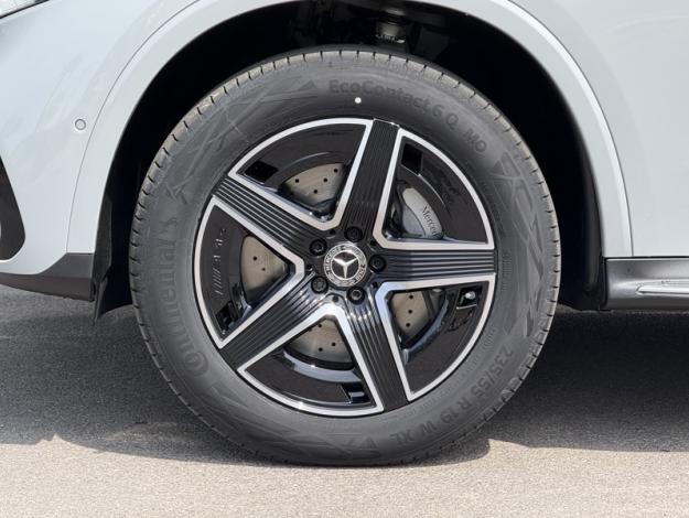 MERCEDES-BENZ GLC GLC 300 e  Hybrid EQ 4MATIC AMG Line +  GLC 300 e  Hybrid EQ 4MATIC AMG Line +
