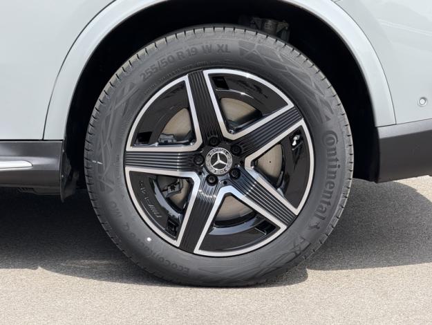 MERCEDES-BENZ GLC GLC 300 e  Hybrid EQ 4MATIC AMG Line +  GLC 300 e  Hybrid EQ 4MATIC AMG Line +