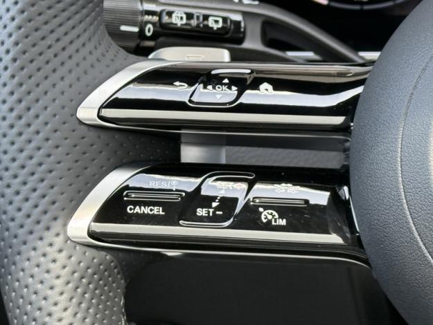 MERCEDES-BENZ GLC GLC 300 e  Hybrid EQ 4MATIC AMG Line +  GLC 300 e  Hybrid EQ 4MATIC AMG Line +