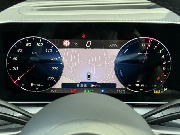 MERCEDES-BENZ GLC GLC 300 e  Hybrid EQ 4MATIC AMG Line +  GLC 300 e  Hybrid EQ 4MATIC AMG Line +