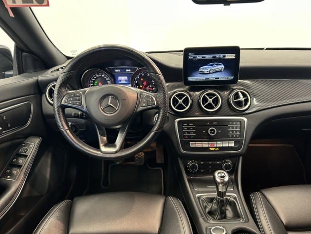 MERCEDES-BENZ CLA 180 Shooting Brake AMG Line  